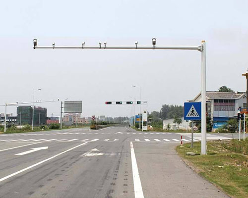 老街街道监控灯