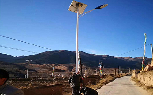 老街街道智慧路灯安装必备设计要素：打造高效智能的城市照明系统