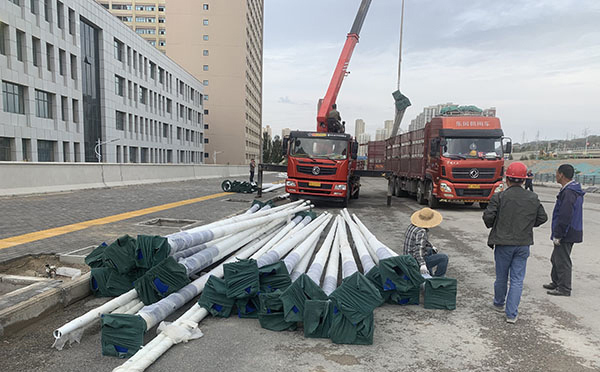 老街街道太阳能路灯灯杆垂直度矫正方法与维护