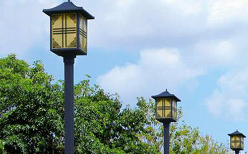 老街街道庭院灯安装间距与布灯设计全解析 老街街道庭院灯安装间距与布灯设计全解析