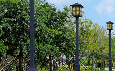 太阳能老街街道庭院灯价格为何差三倍?关键看这几点 太阳能老街街道庭院灯价格为何差三倍?关键看这几点